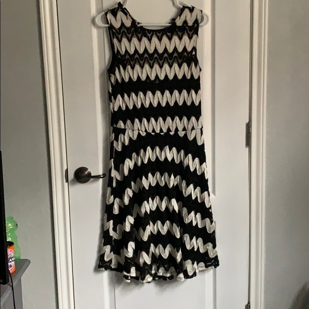 AUW Dress